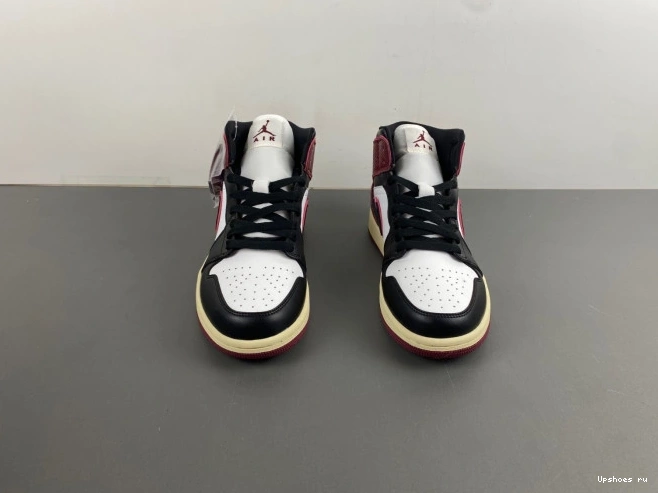 1 OG FQ7818-101 Jordan  Red High Air Black  0401